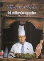 Bak stabbursfjos og utedass. På bærtur med Loms nest største son. Det originale kjøken